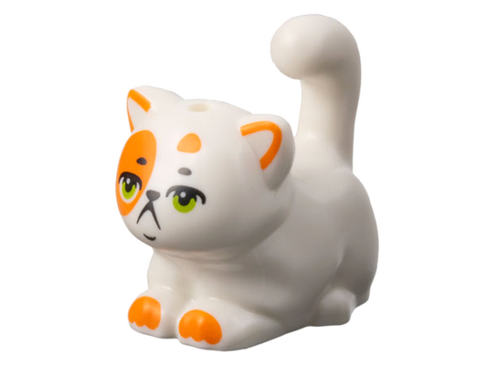 White Cat, Friends Style, Large, Sitting with Orange Markings and Lime Eyes Pattern (Churro)