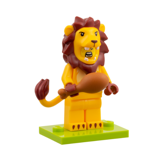 col28-11 Lion Costume Fan